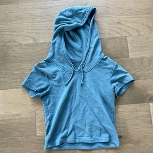 Alphalete crop short sleeve hoodie